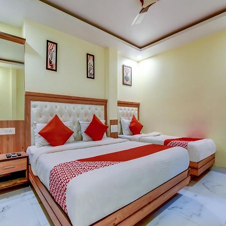 Hotel Sarthak Palace - By Pooja Hospitality New Delhi Exterior photo