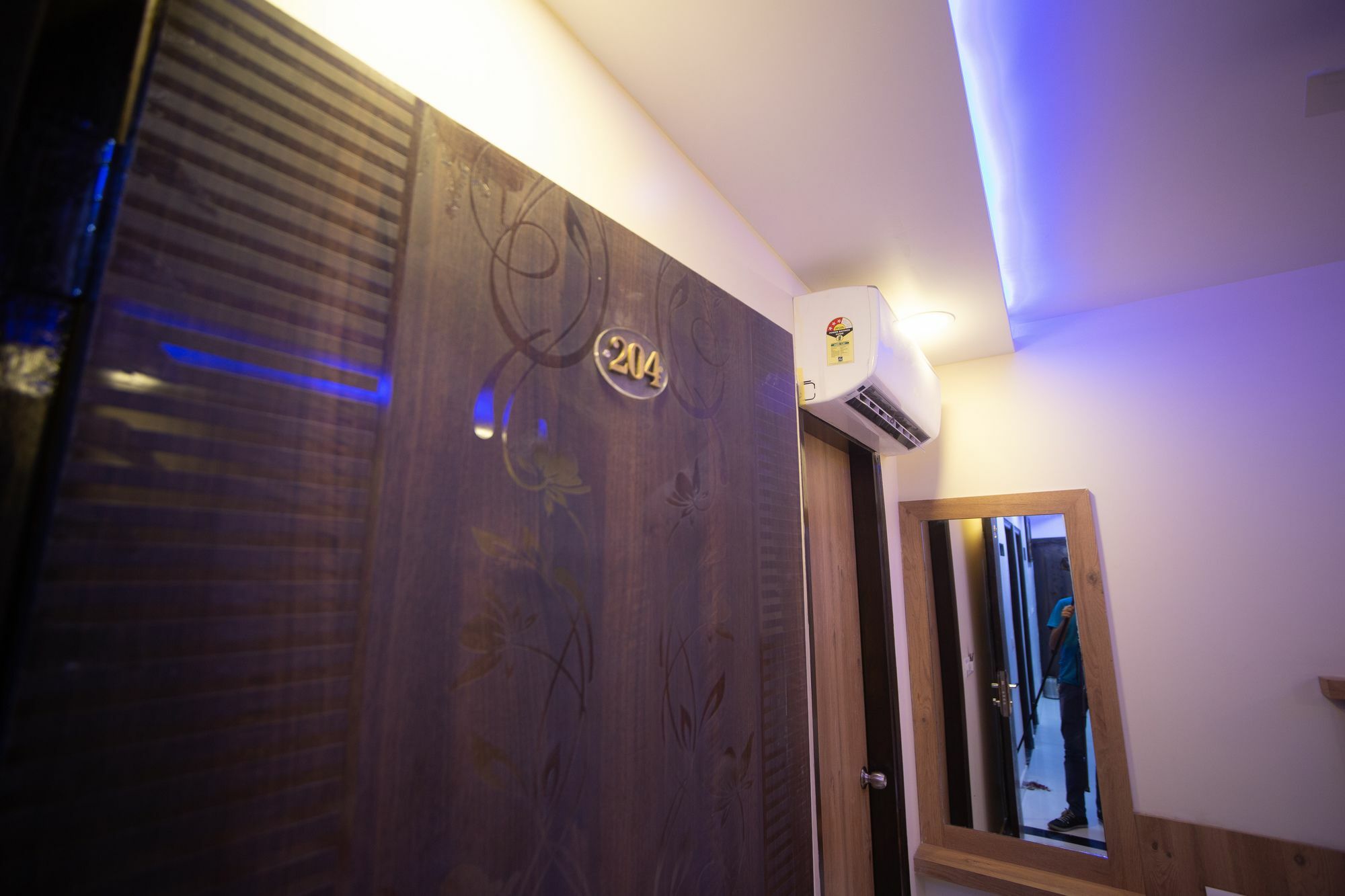 Hotel Sarthak Palace - By Pooja Hospitality New Delhi Exterior photo