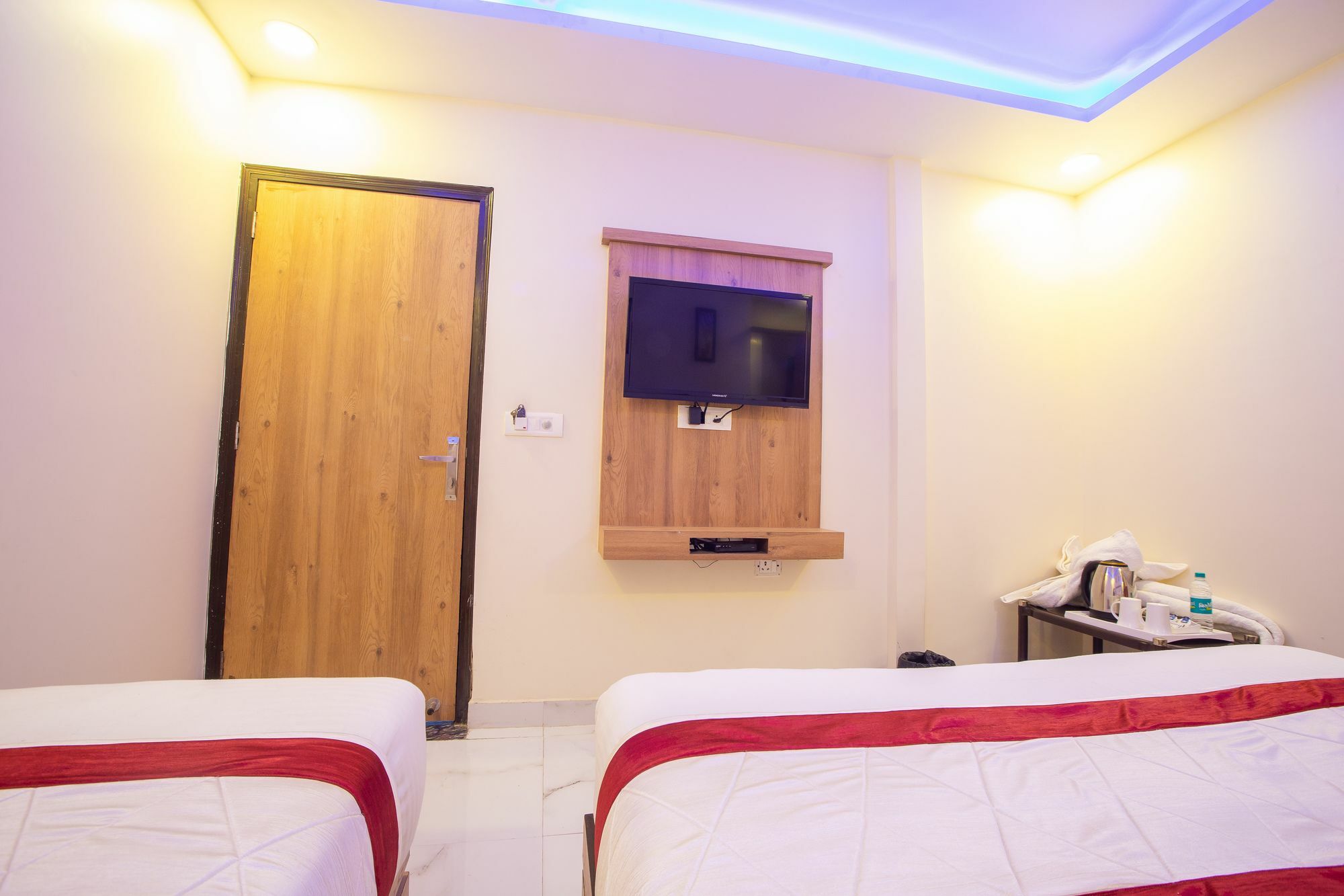 Hotel Sarthak Palace - By Pooja Hospitality New Delhi Exterior photo