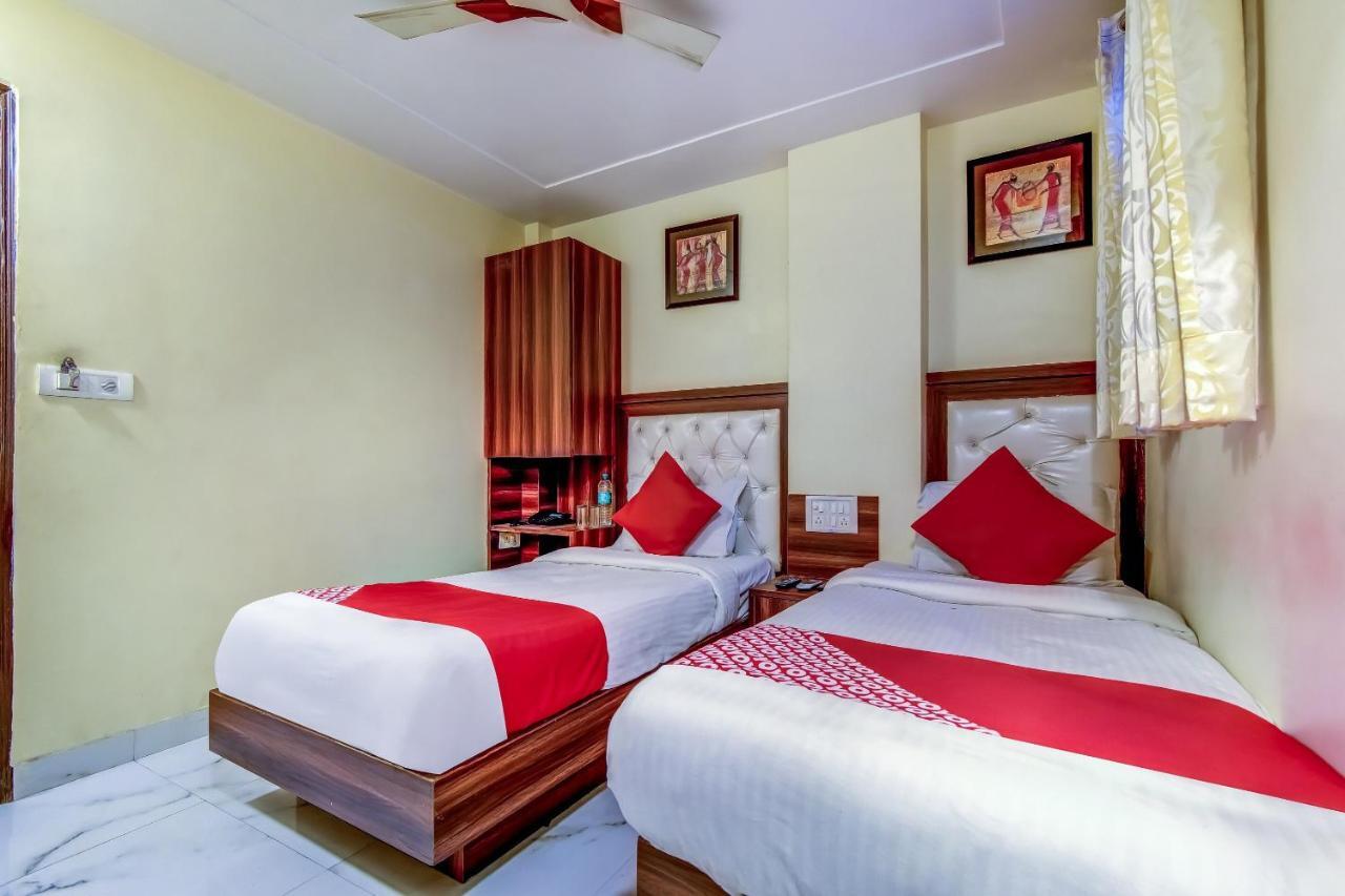 Hotel Sarthak Palace - By Pooja Hospitality New Delhi Exterior photo