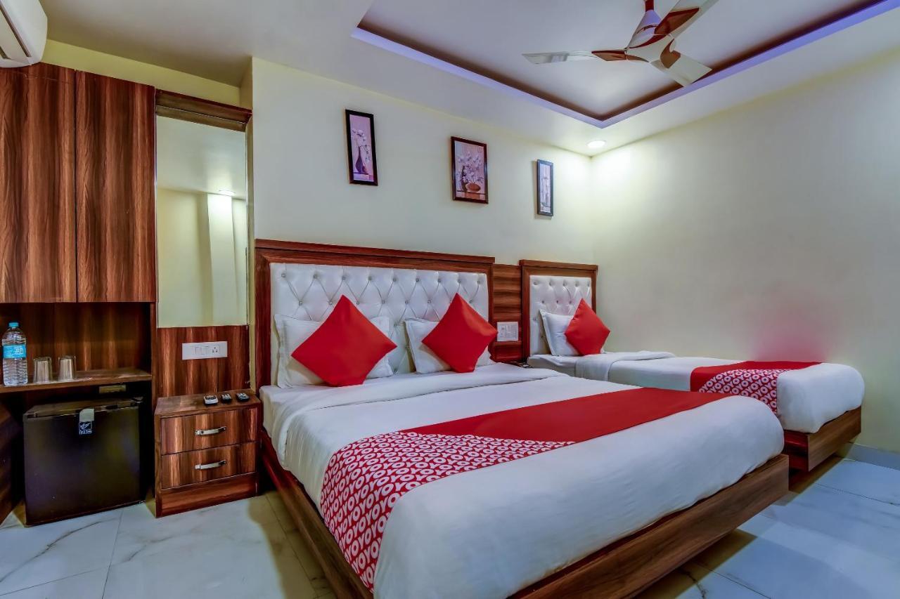 Hotel Sarthak Palace - By Pooja Hospitality New Delhi Exterior photo